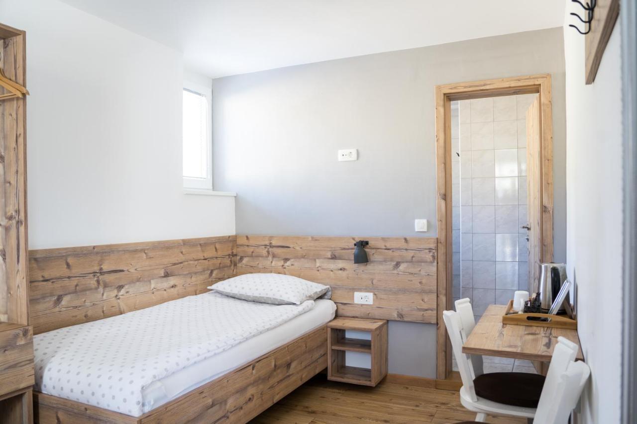 Hisa Poljana Rooms Prevalje Esterno foto