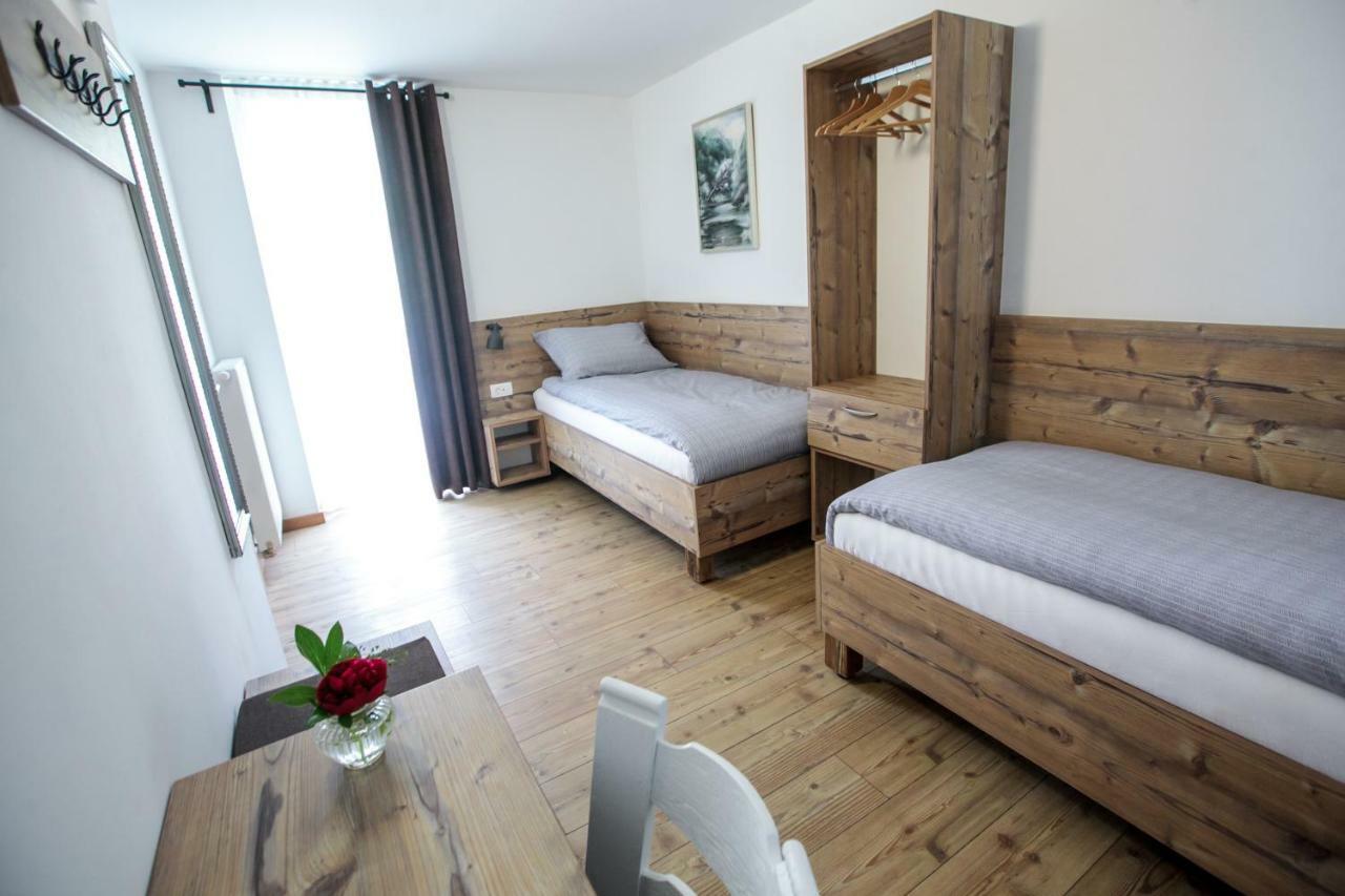 Hisa Poljana Rooms Prevalje Esterno foto