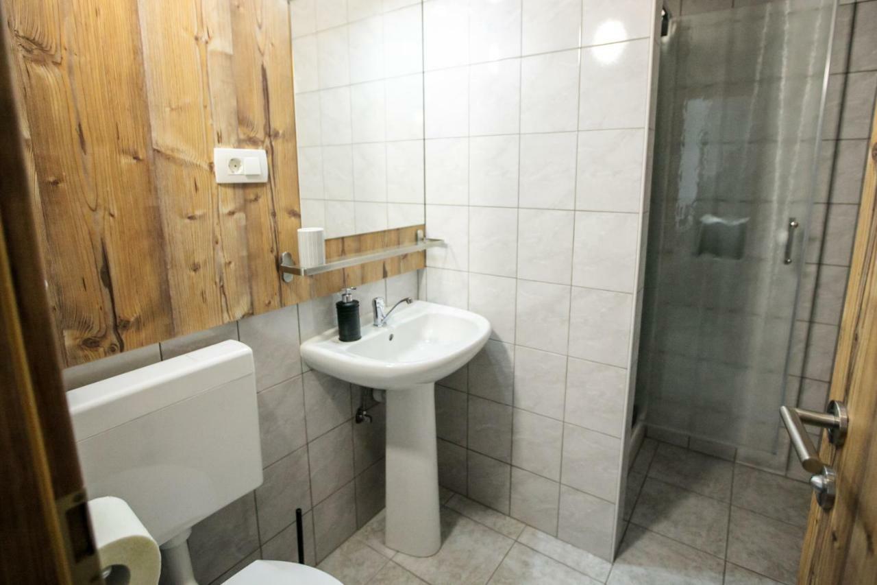 Hisa Poljana Rooms Prevalje Esterno foto