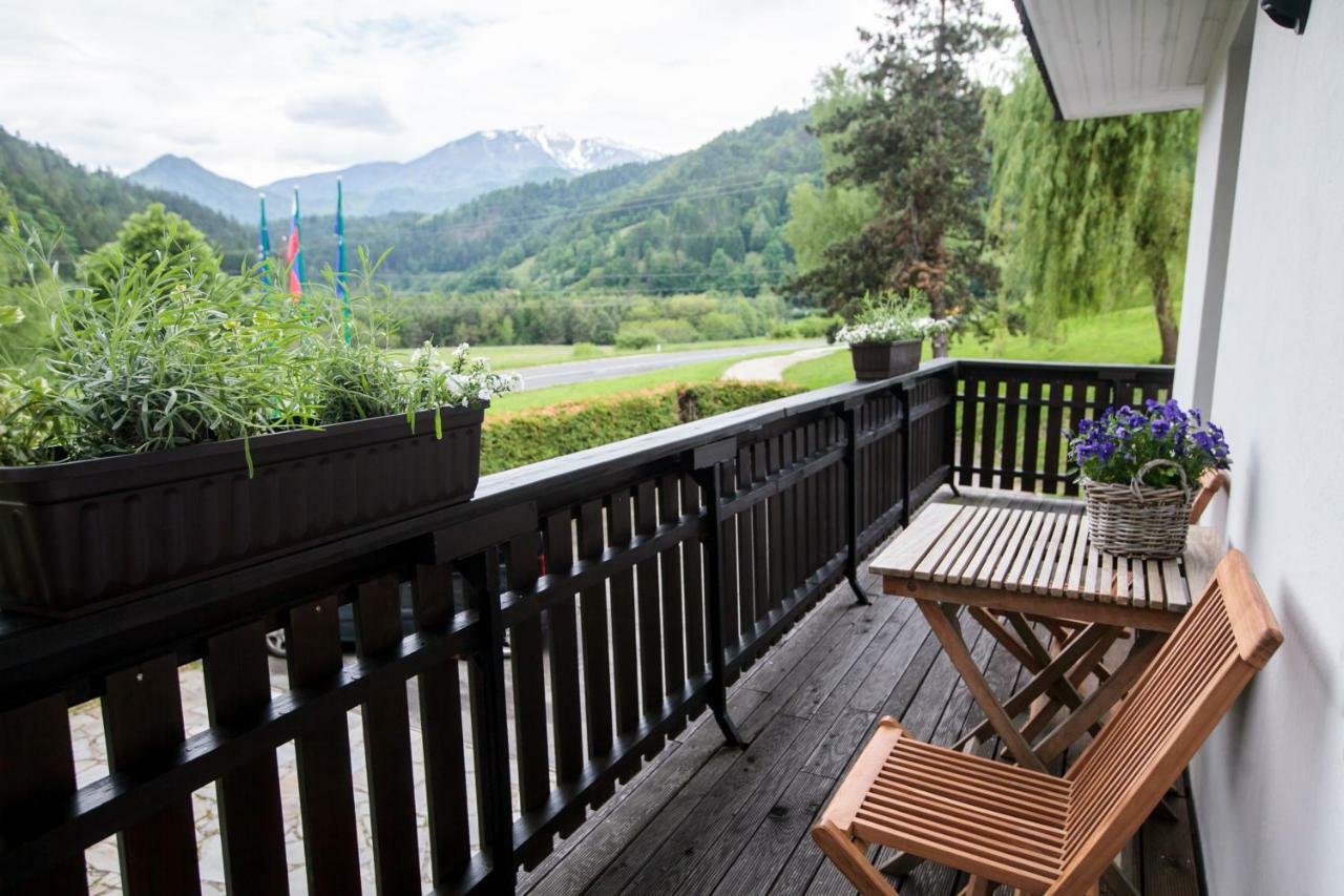 Hisa Poljana Rooms Prevalje Esterno foto