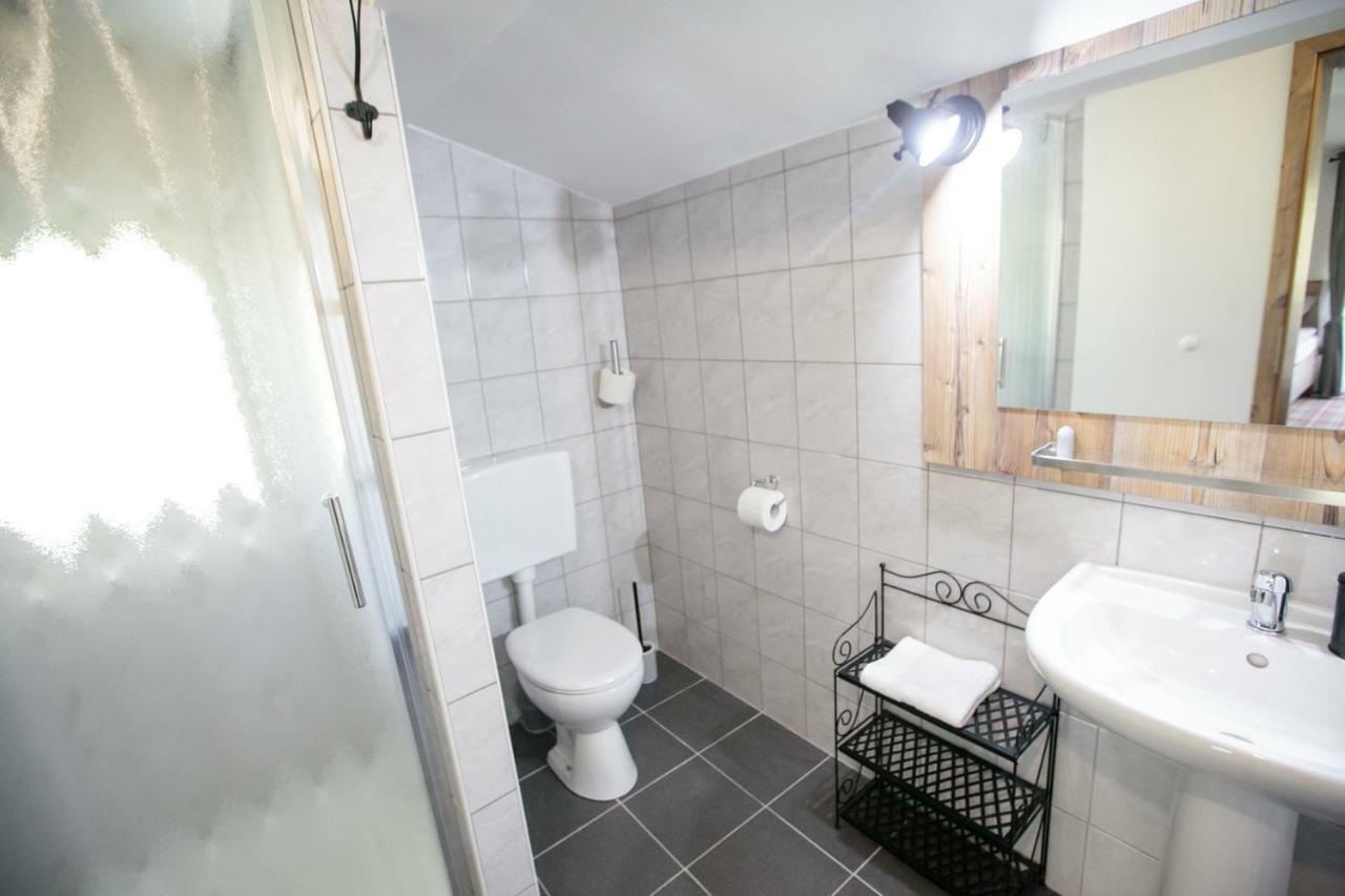 Hisa Poljana Rooms Prevalje Esterno foto
