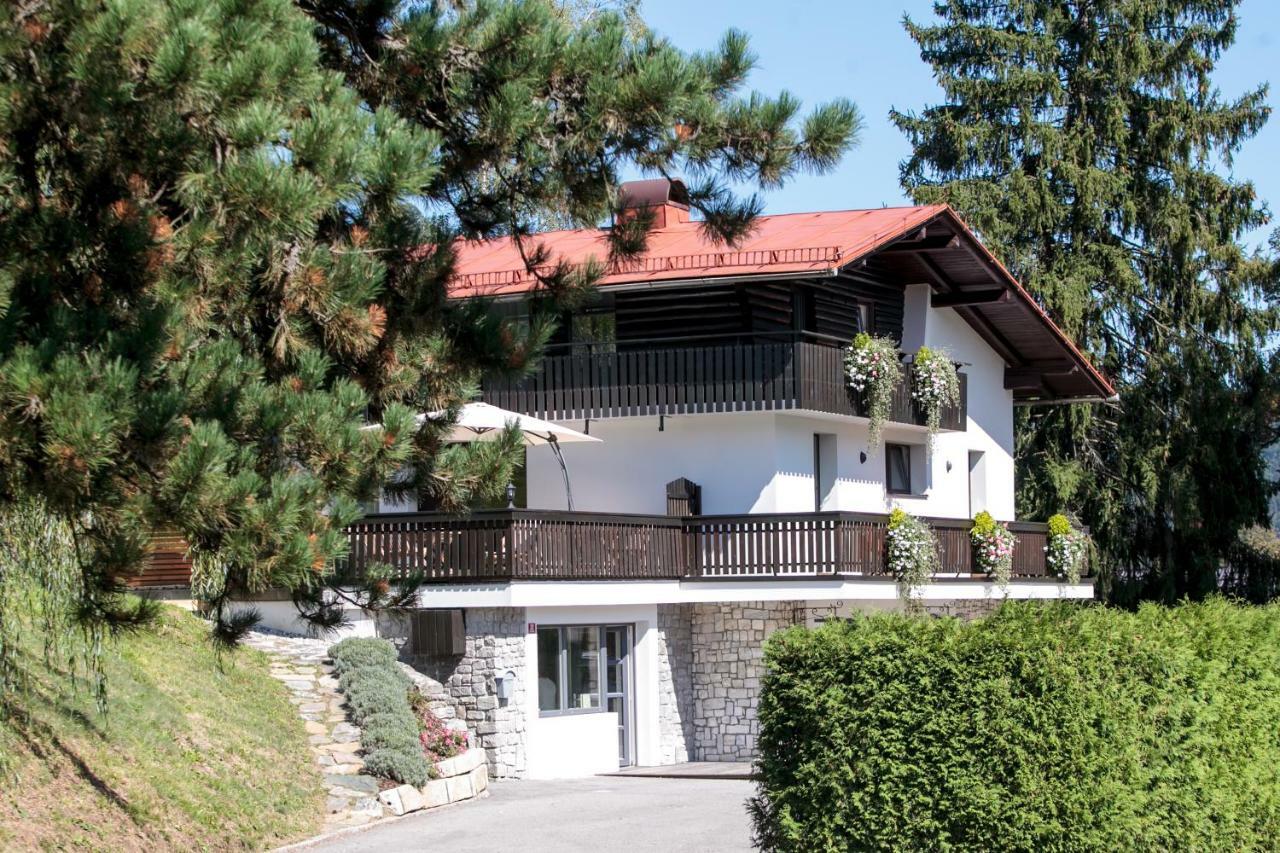 Hisa Poljana Rooms Prevalje Esterno foto